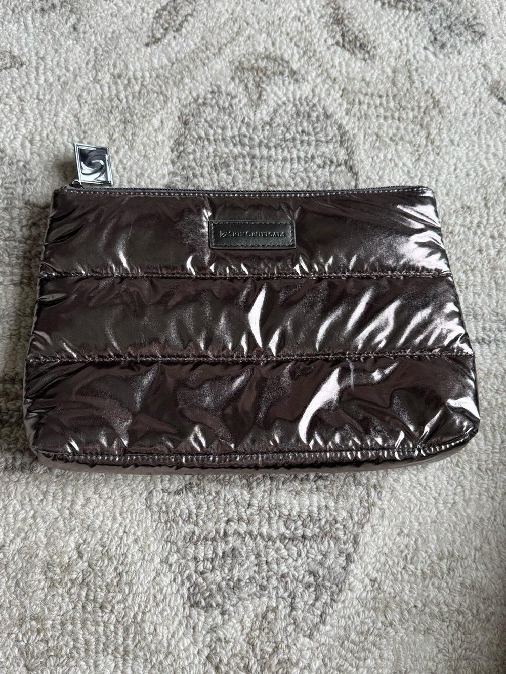 NWOT Skin Ceuticals Metallic Quilted Toiletry Pouch